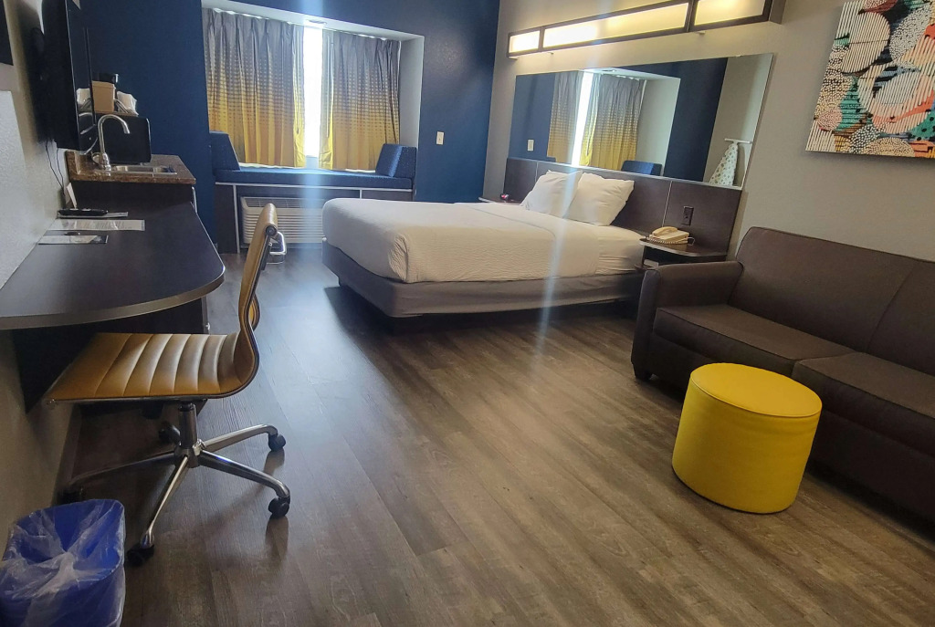 Microtel Inn & Suites by Wyndham Bluffs