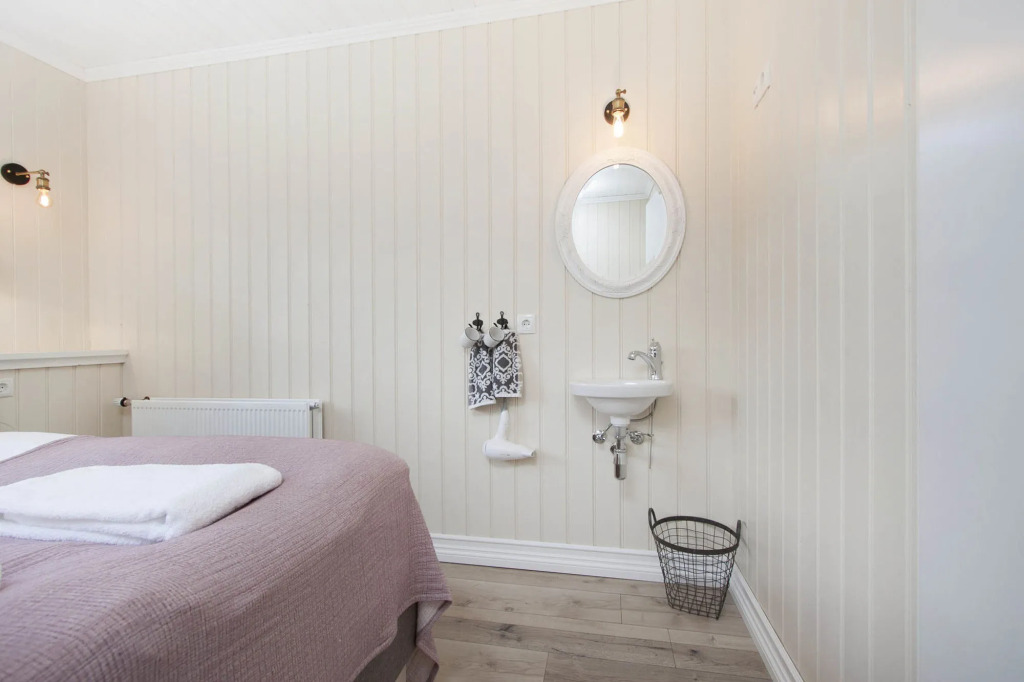 SKYR Guesthouse