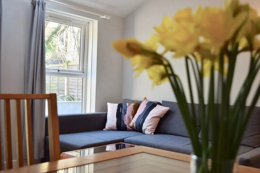 2 Bedroom Garden Flat Lower Holloway