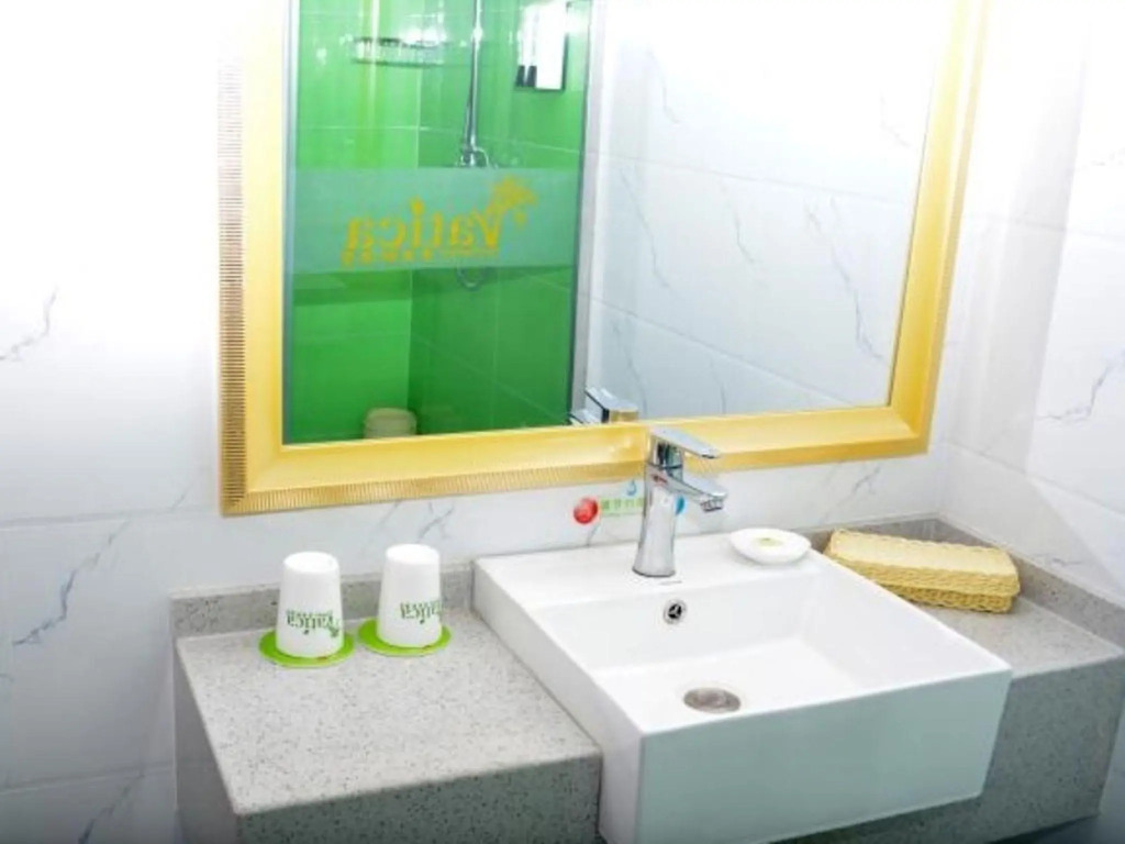 Vatica Hefei Luyang District Linquan Road Hewa Road Hotel