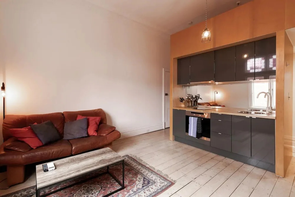 Stylish Studio Apartment in the Heart of Brunswick