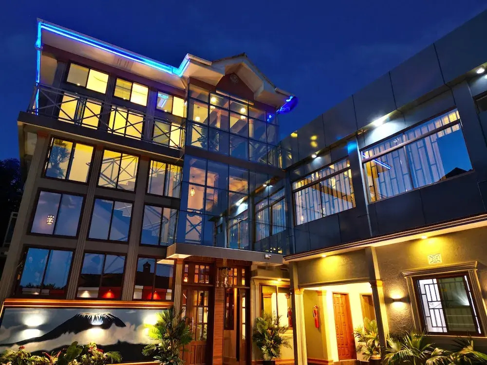 River House Lodge