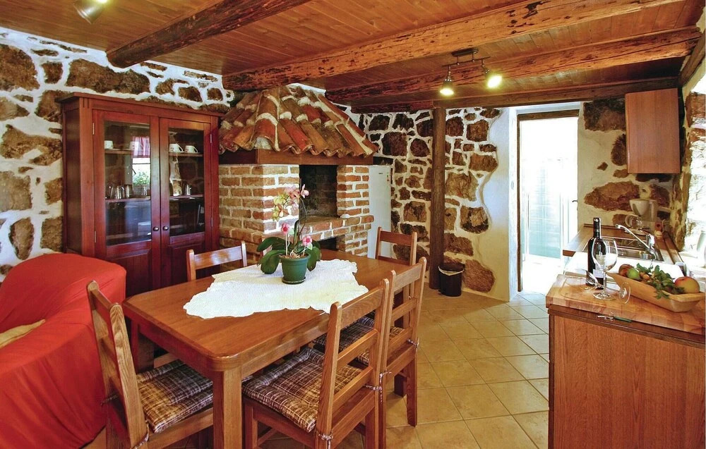 Amazing Home In Supetarska Draga