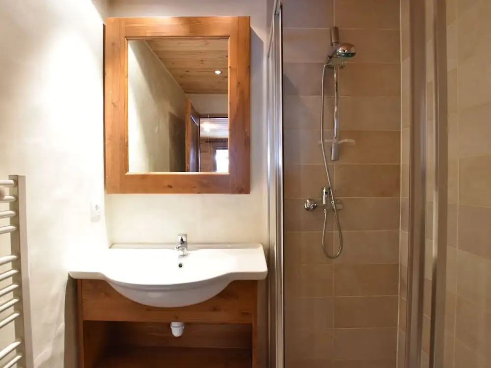 Lake View Chalet in Tignes near Ski Area