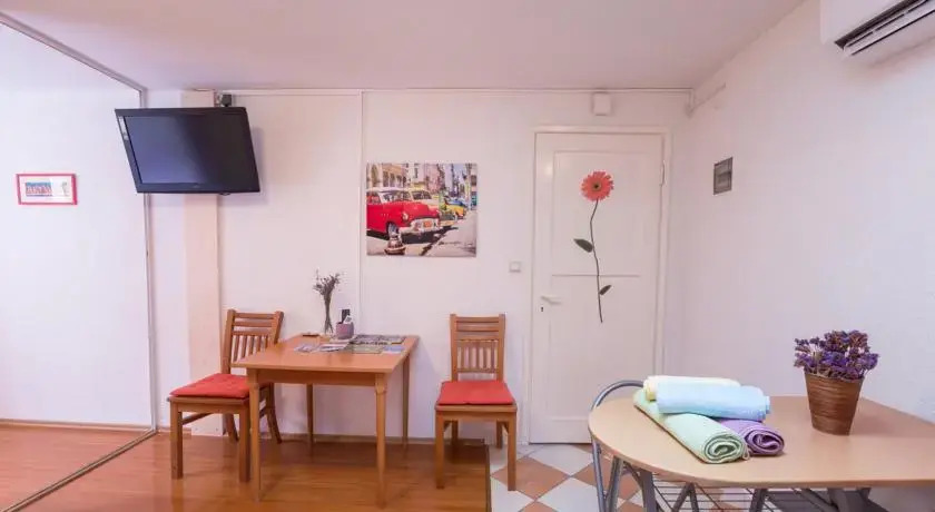 Sunshine Apartments