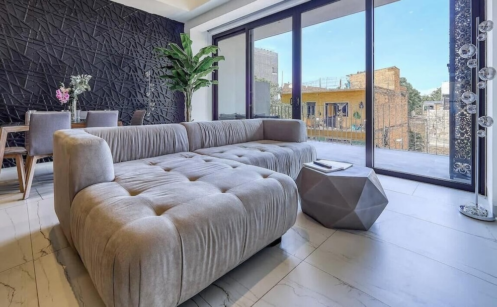 Amazing 1 BR Condo With Terrace - Rooftop Pool