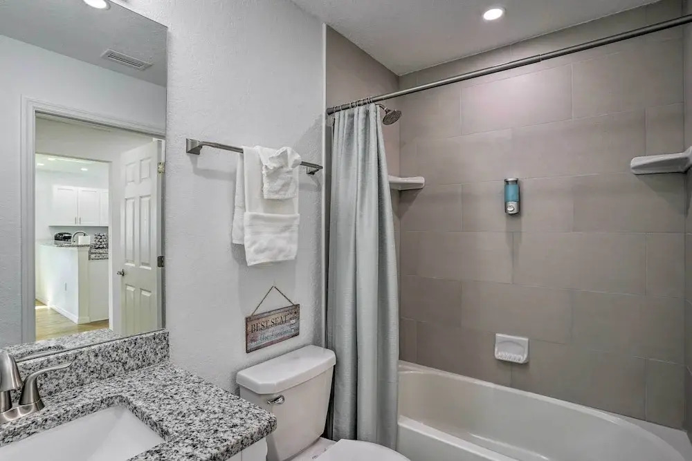 Hot Tub & Fenced Yard: Home in Sebring