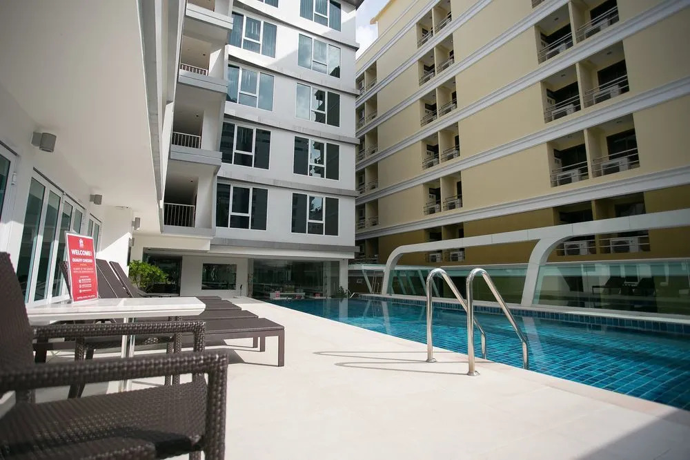 ZEN Premium Santiphap Park