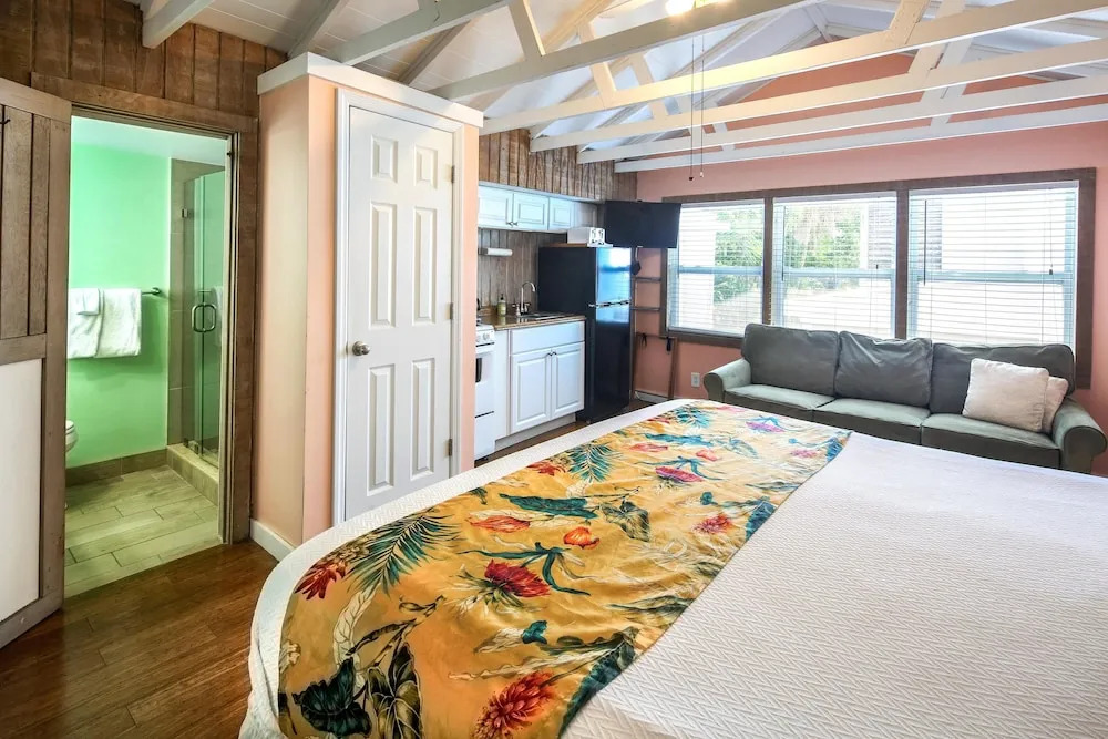 Papa's Hideaway