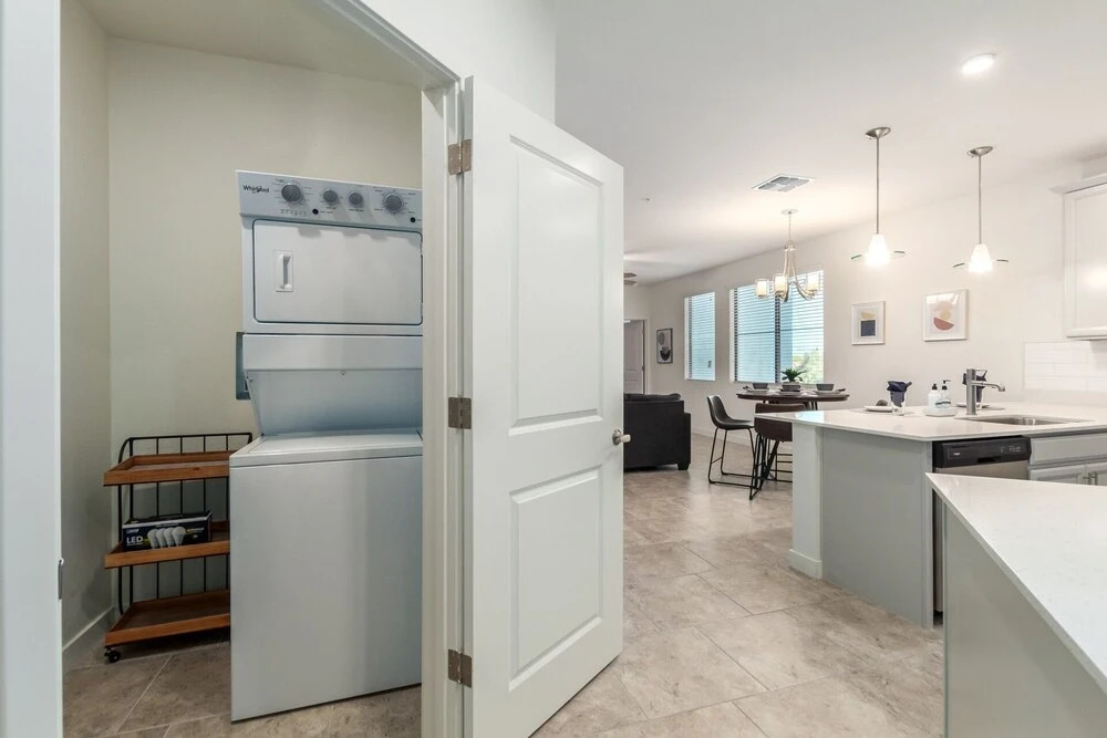 Queen Creek #305 1 Bedroom Condo by Redawning