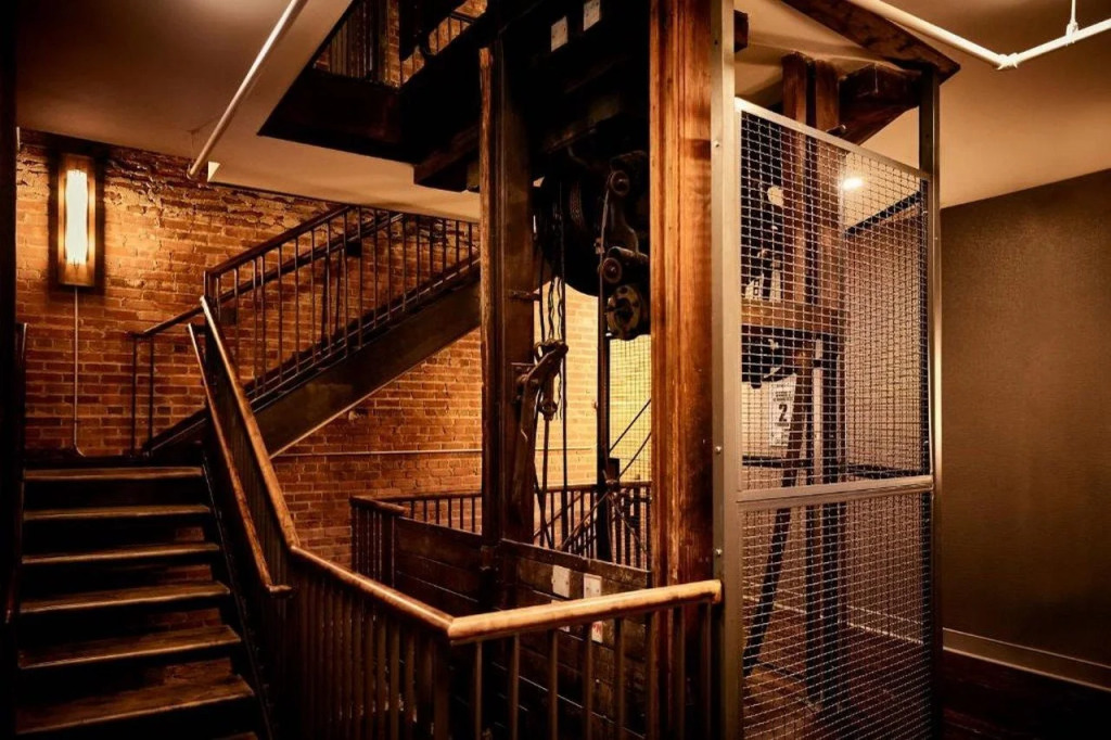 Foundry Hotel Asheville, Curio Collection By Hilton