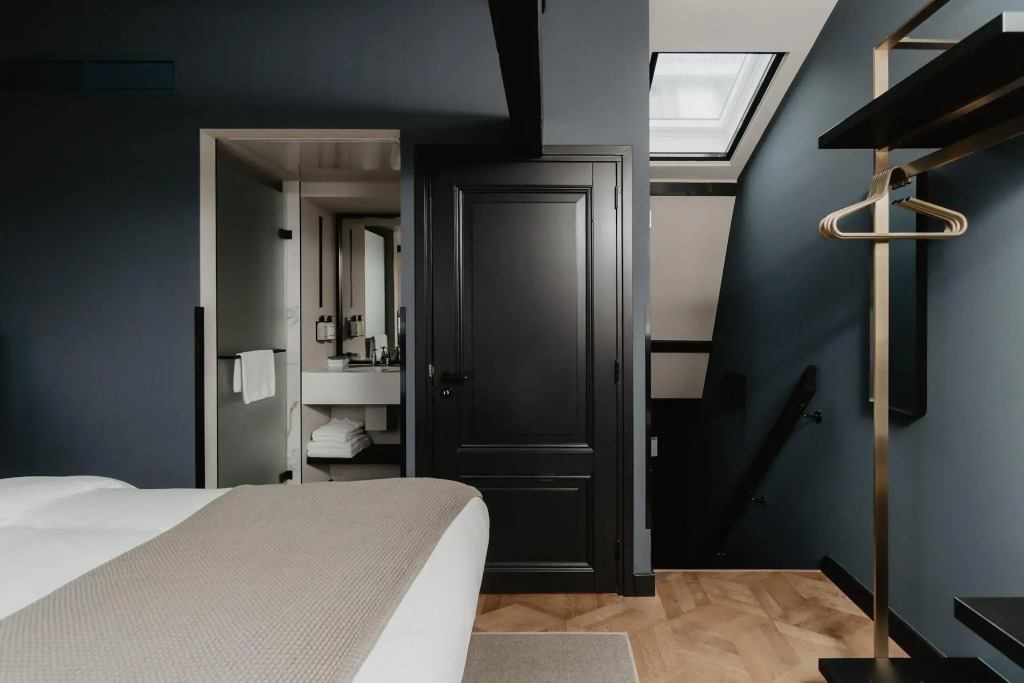 The Nox Hotel