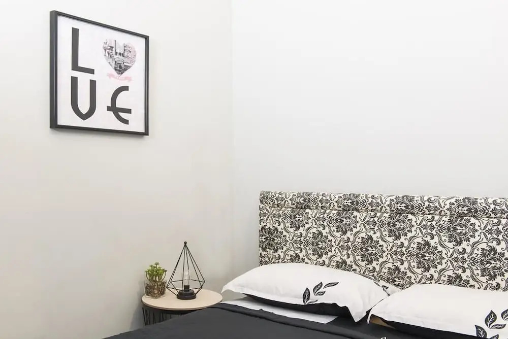 Sapir Hostel - Adults Only