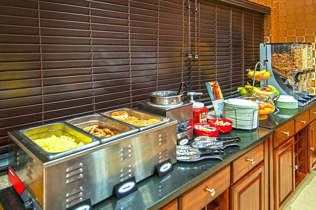 Best Western Plus JFK Inn & Suites