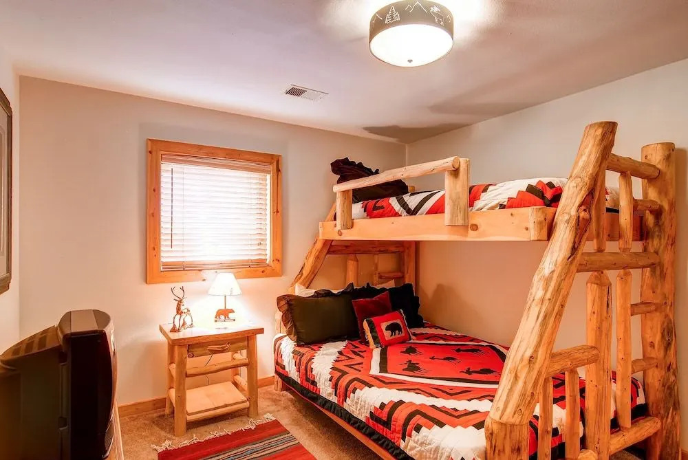Elk Trail House Peak 7 by Pinnacle Lodging