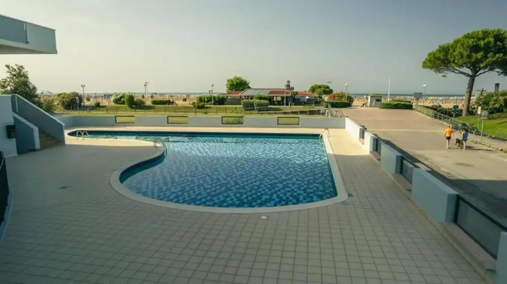 "adorable Flat With Large Terrace Overlooking the Sea"