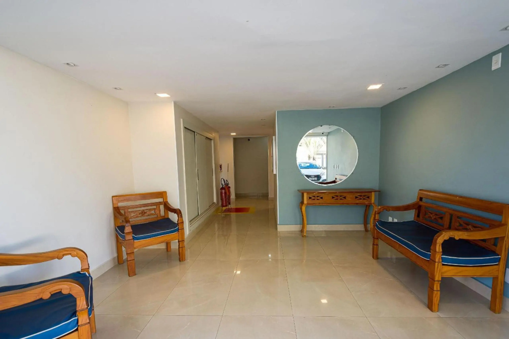 Apto alto padrão 200 m da praia de Costazul - WIFI 200MB - Piscina - Área kids - Netflix - 3 Quartos - Garagem - Cozinha equipada - Churrasqueira - Portaria 24h