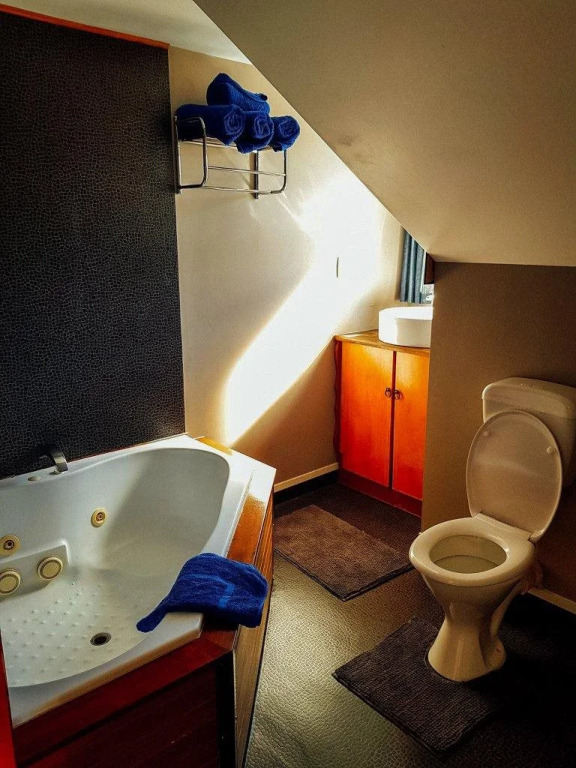 Blue Moon Lodge