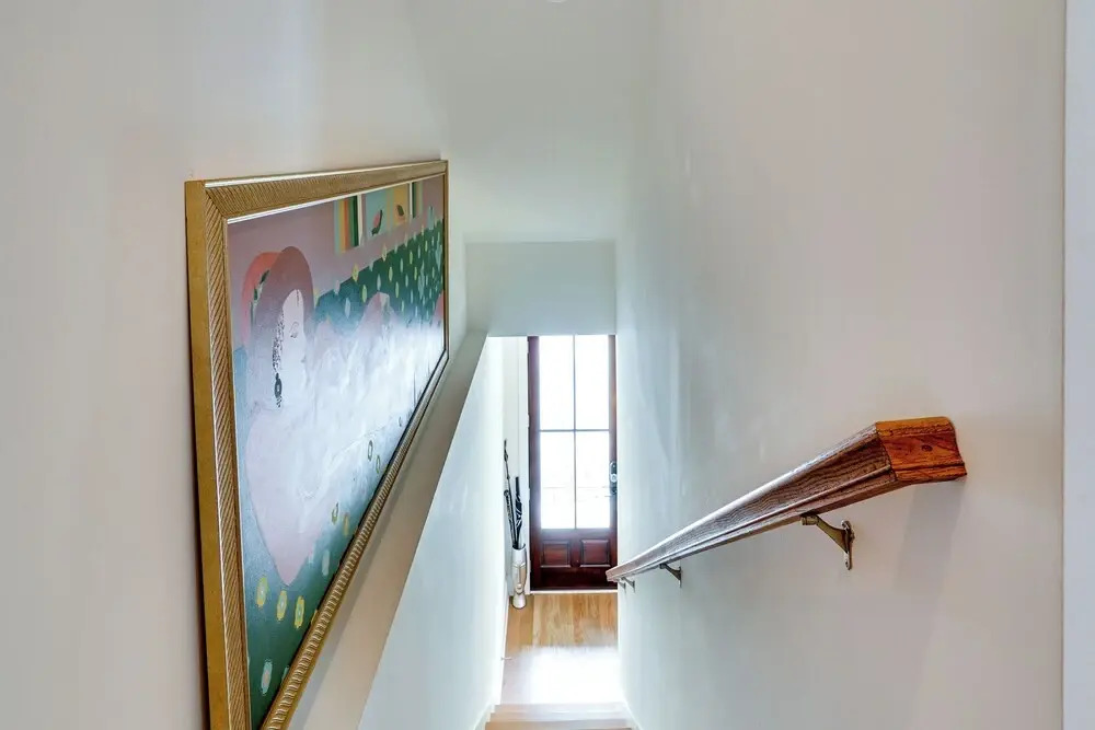 Lovely Mt Pleasant Townhouse w/ Central Location!