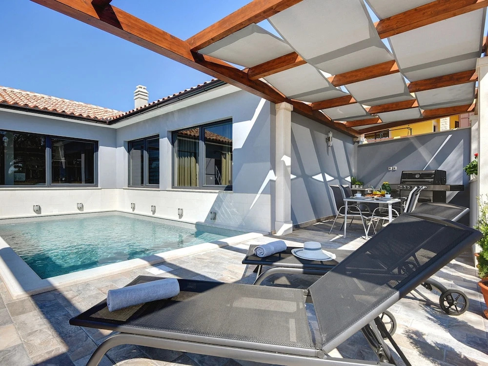 Holiday Home in Galizana With Pool & Beach