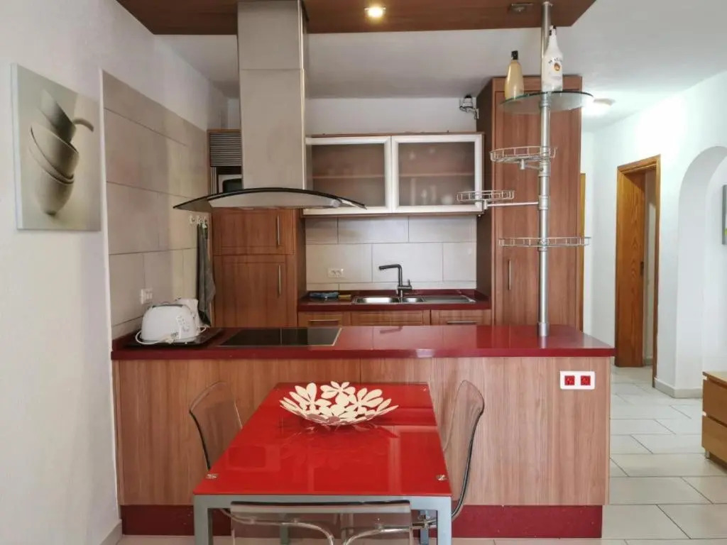 2Bed Apartment Pool View- San Eugenio