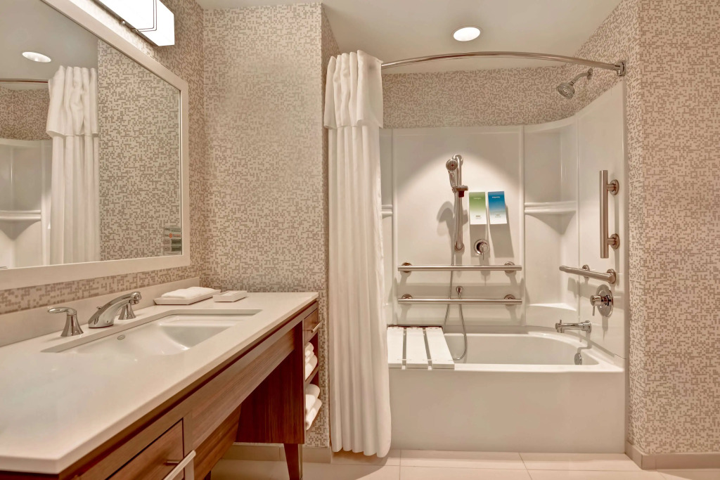 Home2 Suites By Hilton Naples I-75 Pine Ridge Road