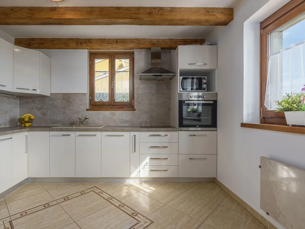 Villa with Private Pool Just 10 Minutes Drive From the Beach And Porec Center