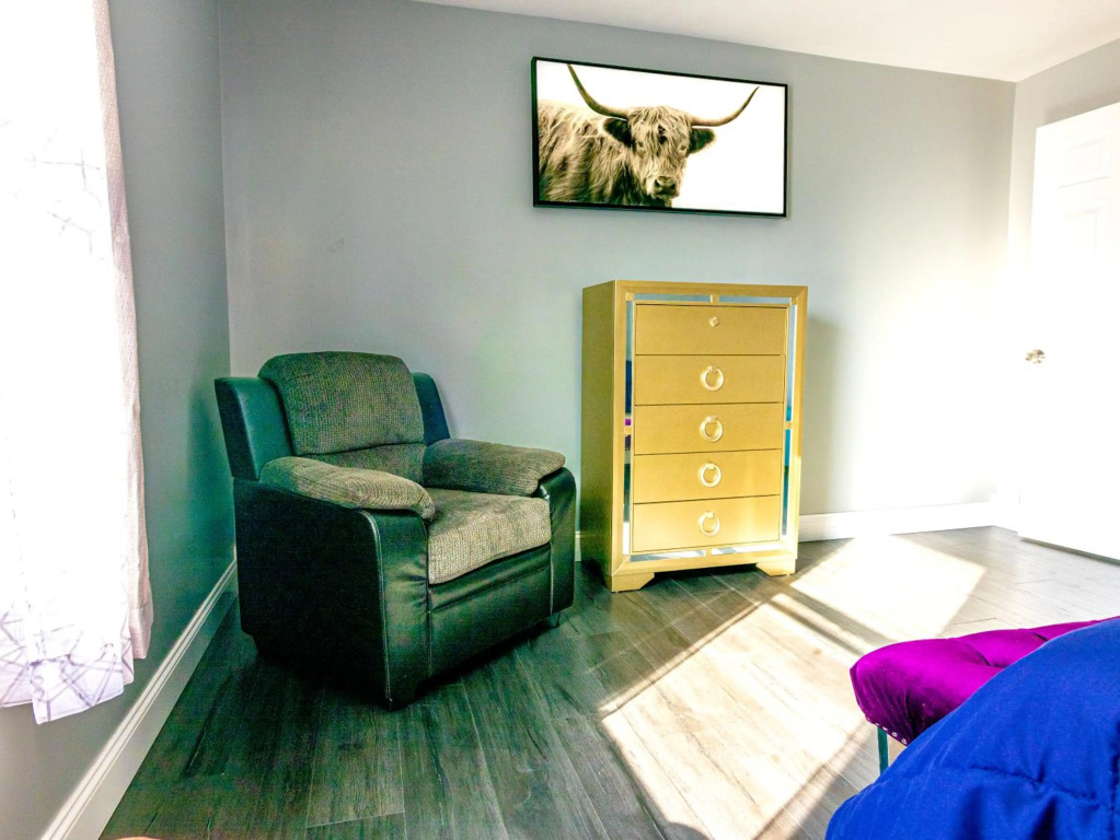 The Prospect Point Penthouse- Yard & Parking, Minutes From Falls & Casino by Niagara Hospitality