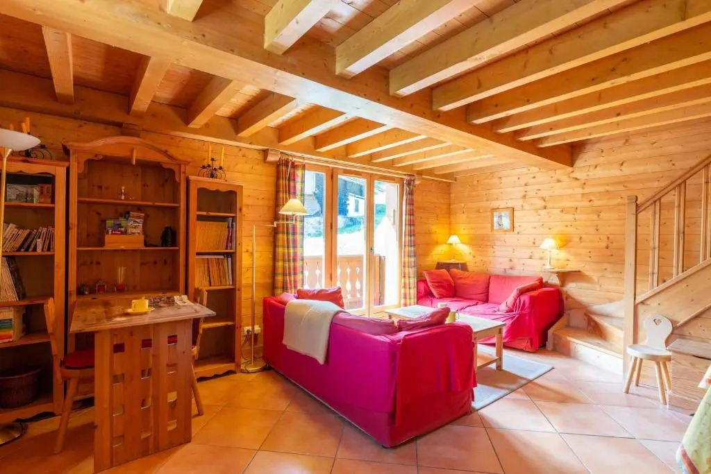 Charming Apartment Near The Slopes!