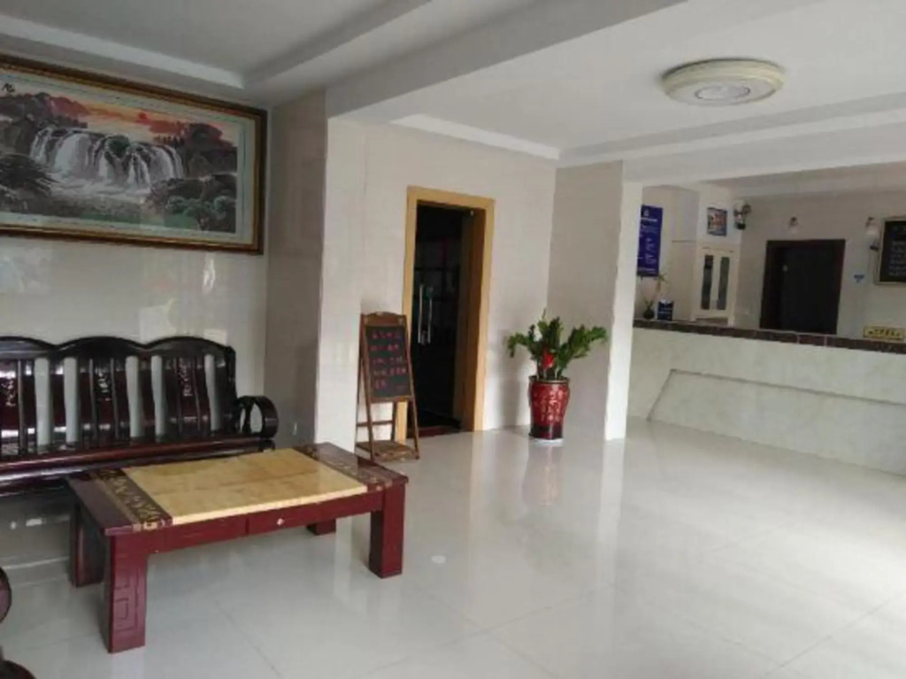 Tonglu hualian hotel