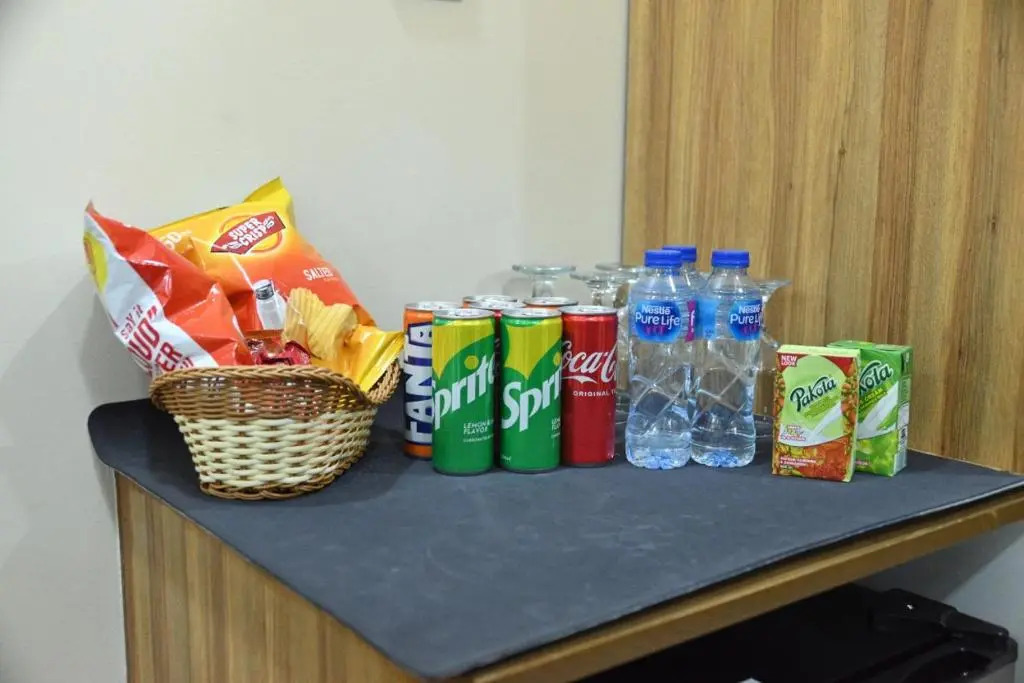 Hotel pearlinn karachi