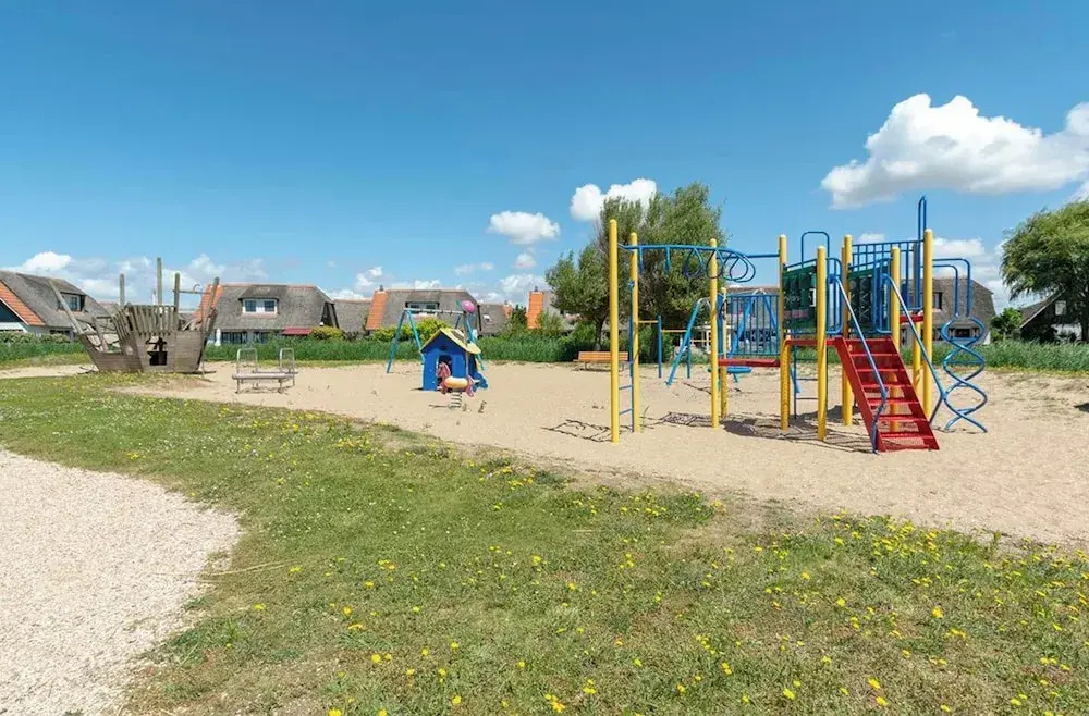 Villa in Callantsoog near Beach & Sea