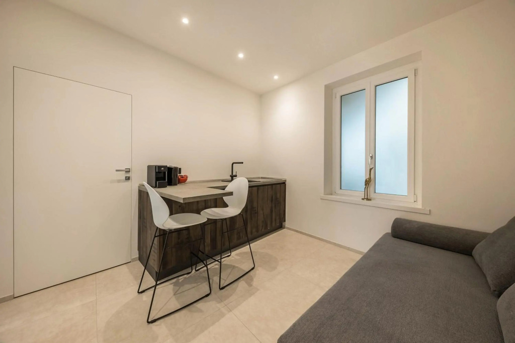 App 1 Palazzo Cavour