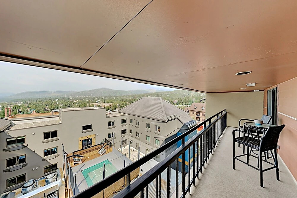 Ski-in, Ski-out At The Ge With Heated Pool Studio Bedroom Condo