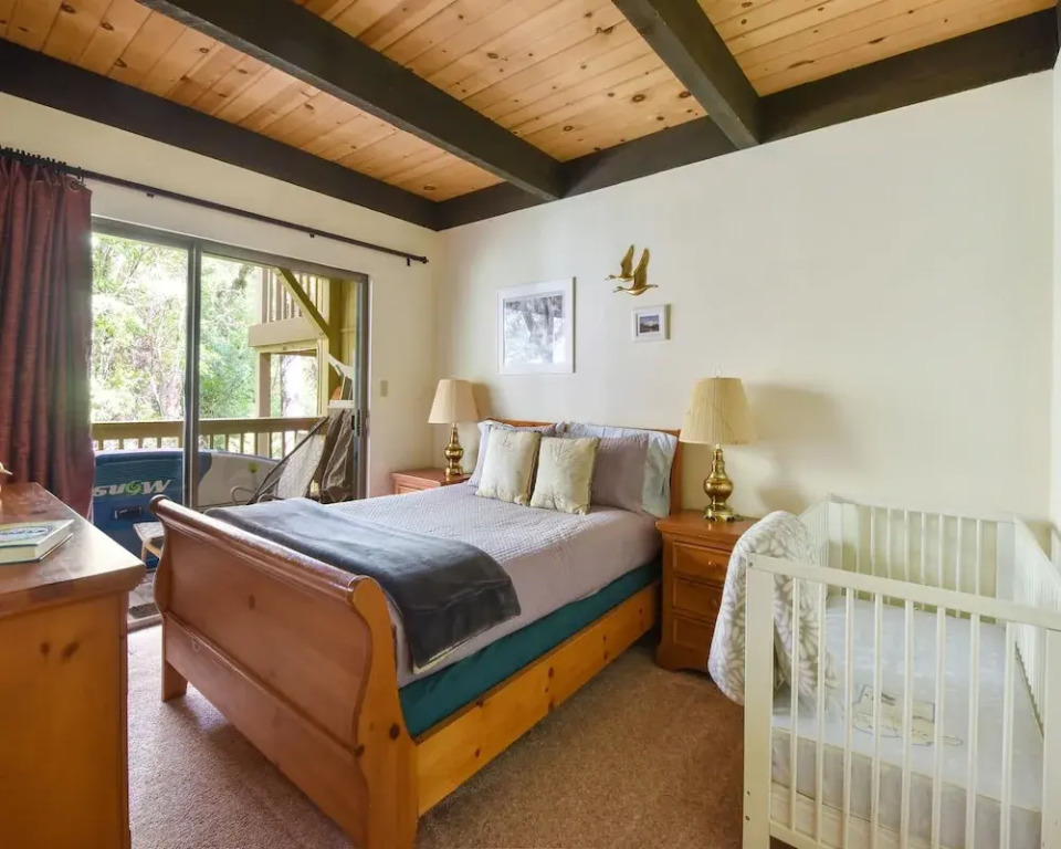 Kingswood Village 60