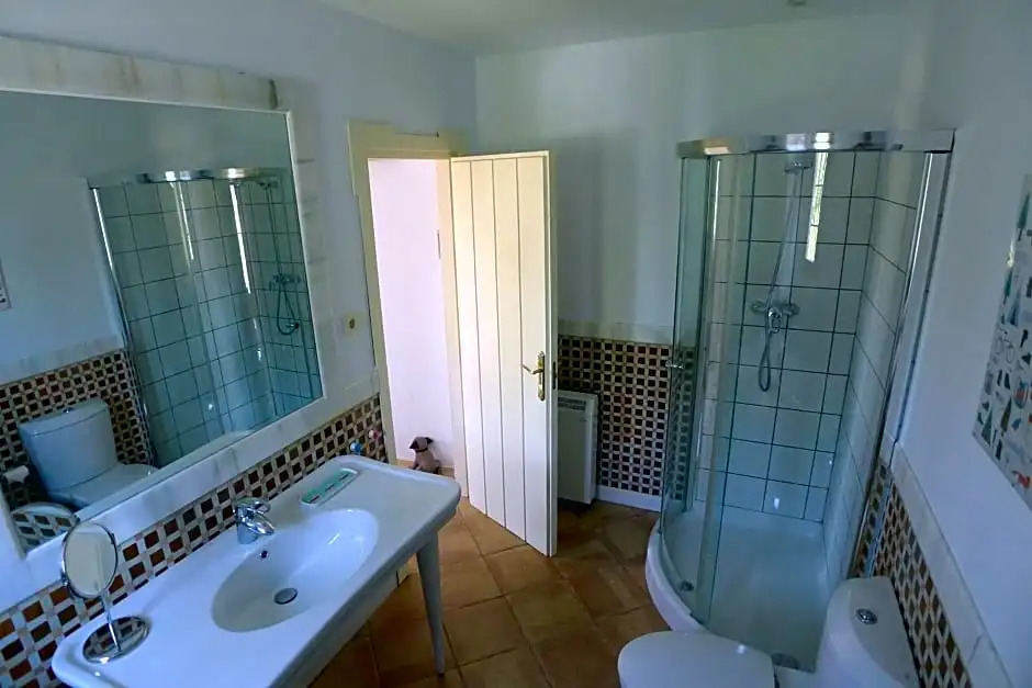Salvatierra Guest House
