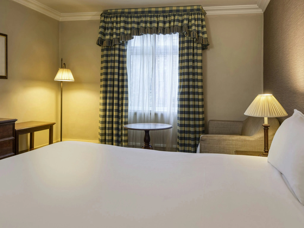 Winchester Wessex Hotel by Sunday