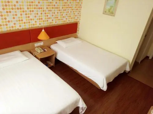 Home Inn Dalian North Railway Station