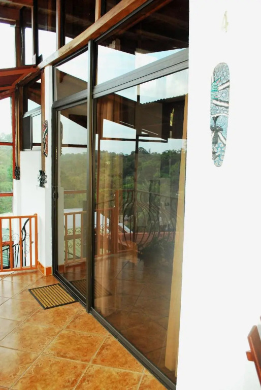 Natural Pacific Suites, private family rooms