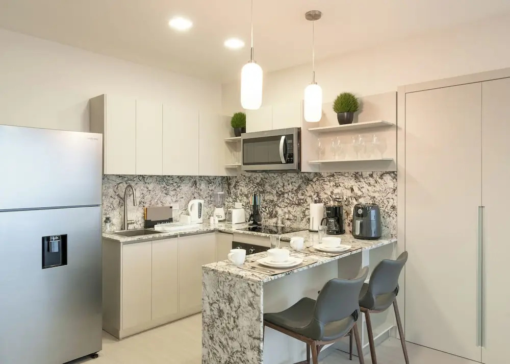 Arcadia Condo Suites