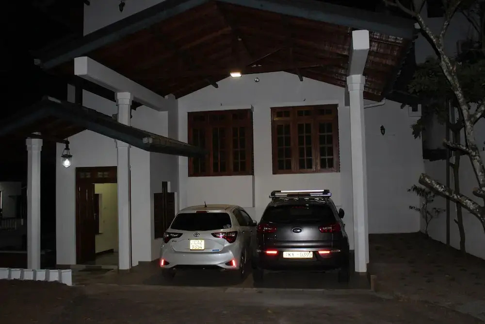 Cinnamon CASA