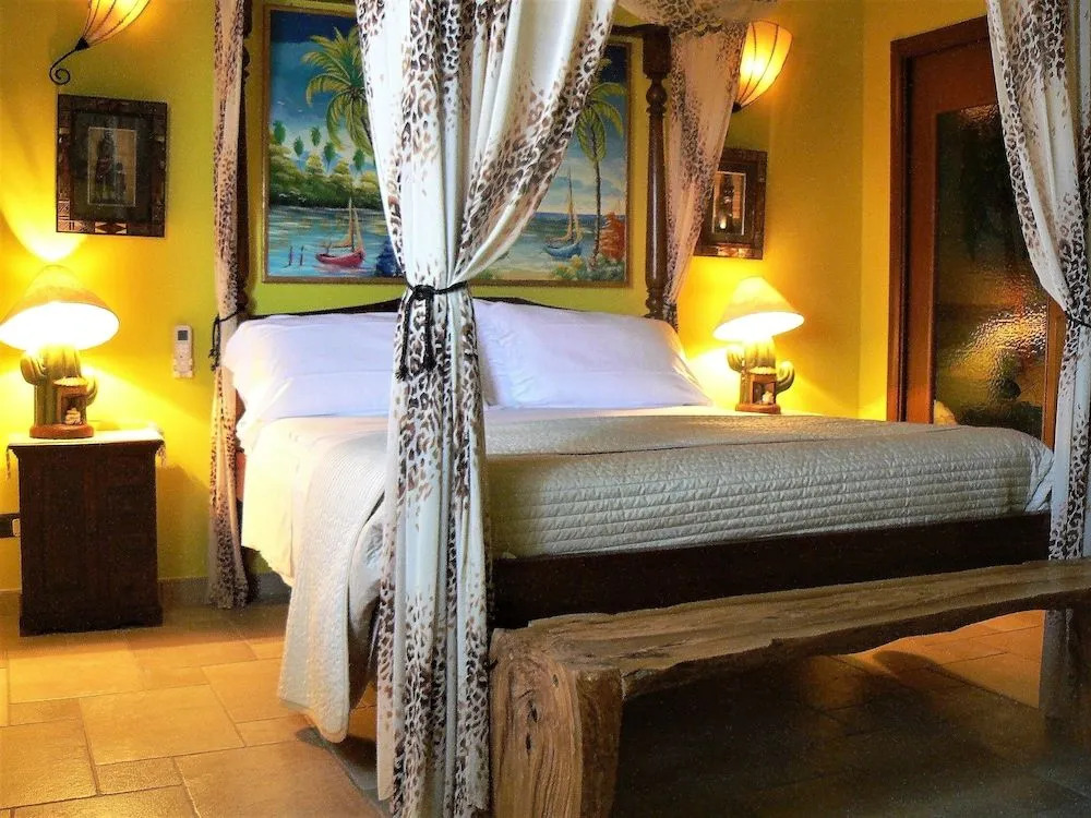 Antigua B&B