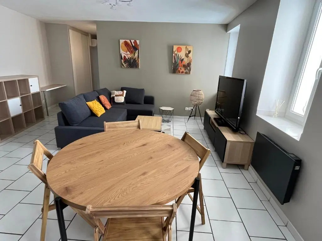 bel appartement 2 chambres au coeur du village