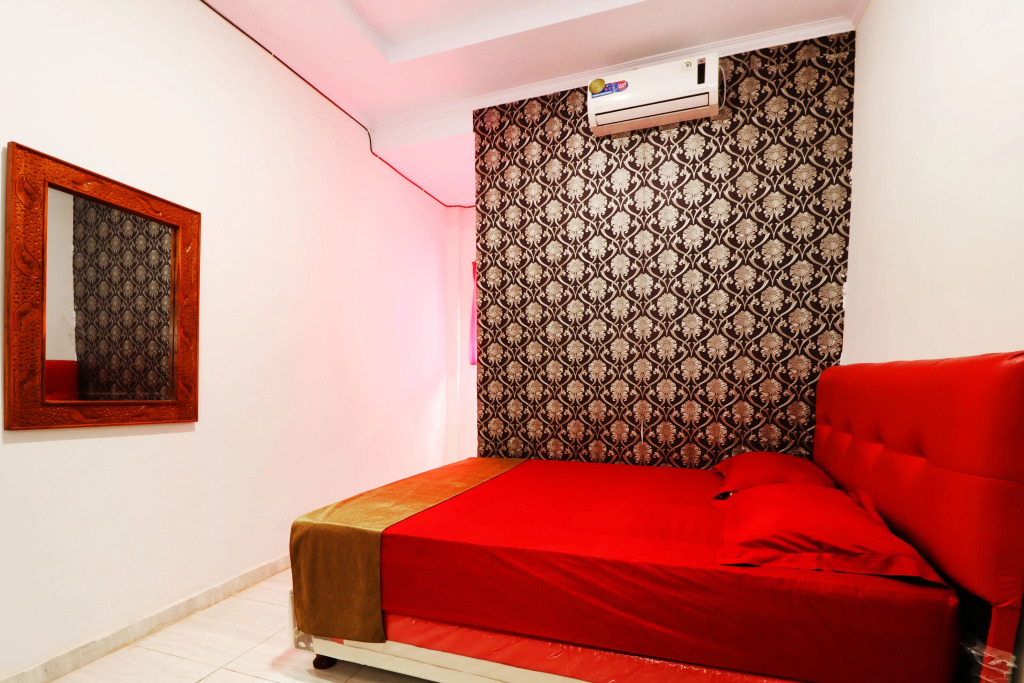 Ombey Guest House