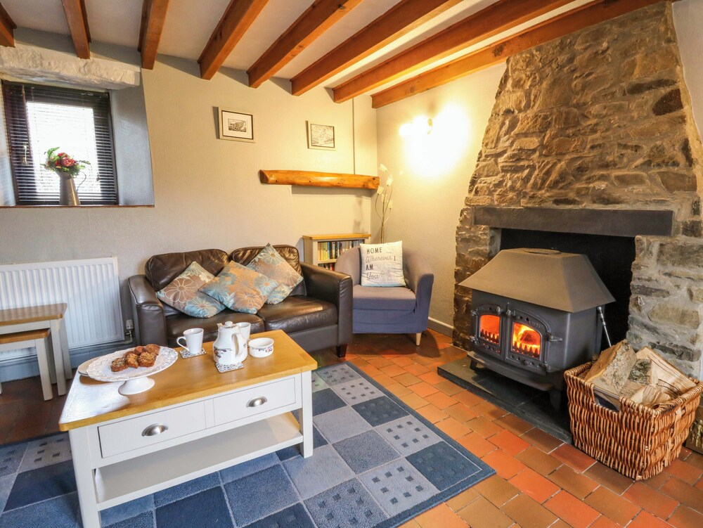 Old Farmhouse Cottage