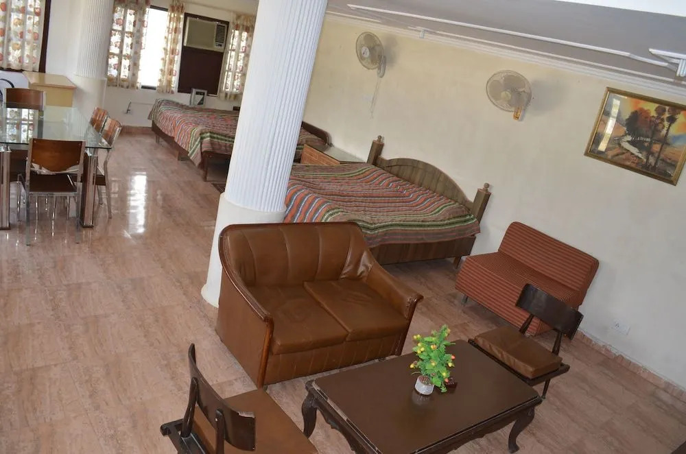 Hotel Centre Point Resorts Palampur