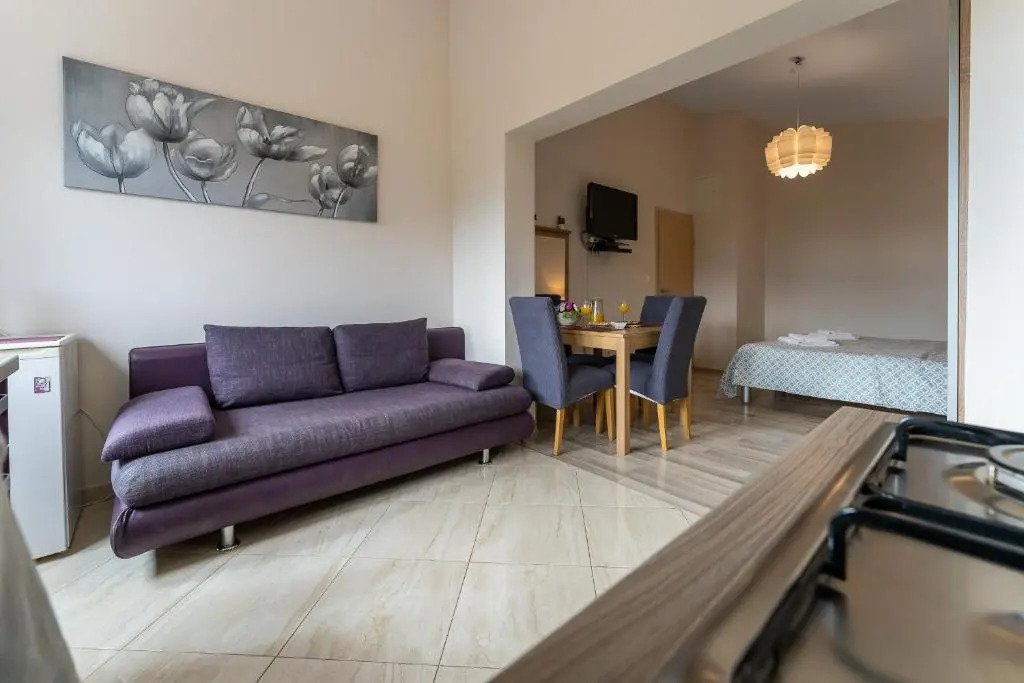 Argyruntum Apartments