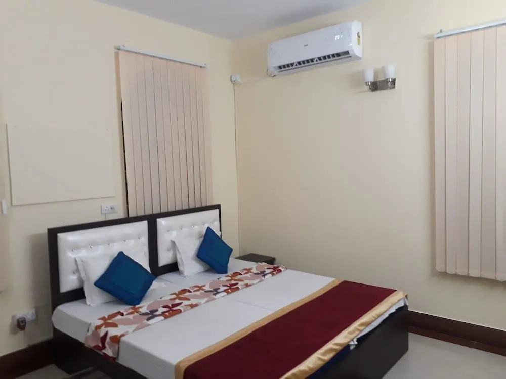 Fabhotel Swastineer