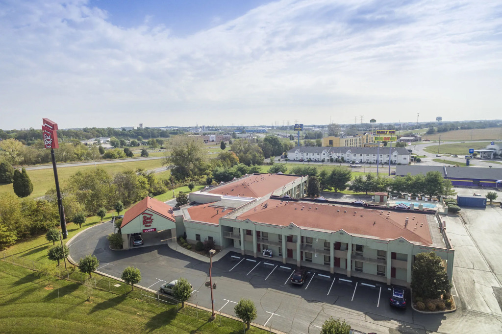 Red Roof Inn Clarksville