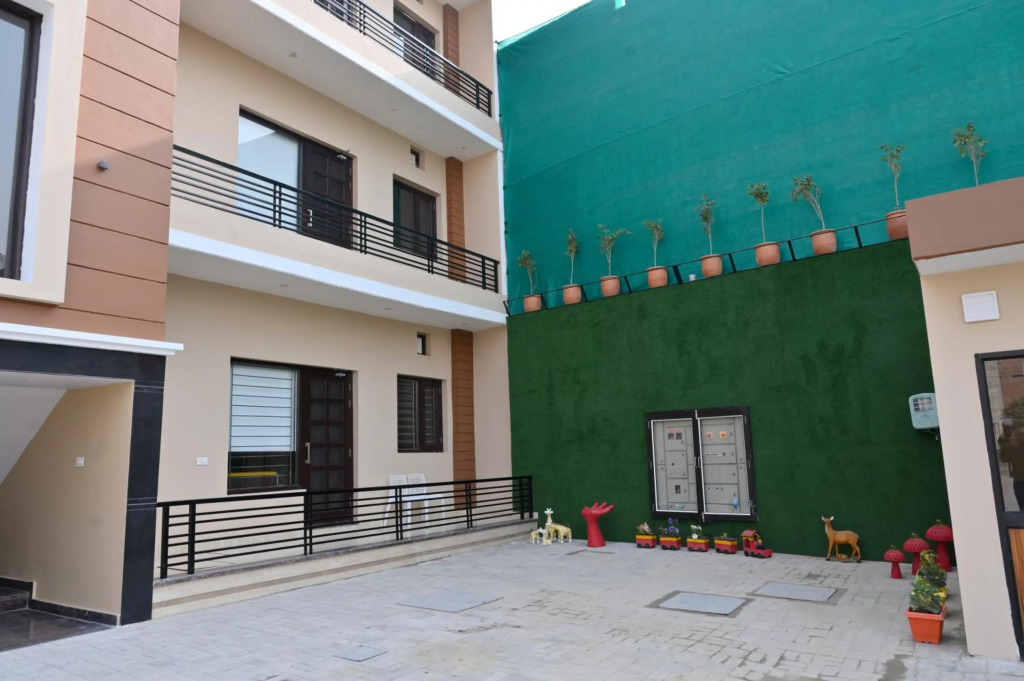 Ideal Home stay